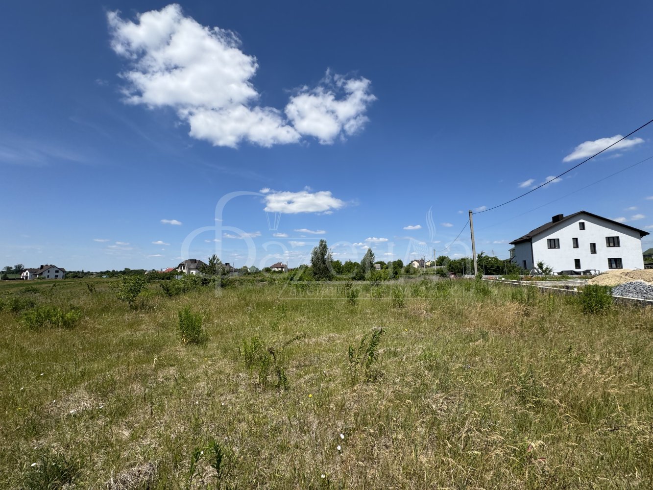 Продаж земельної ділянки під забудову, 20 соток