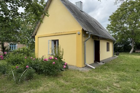 Продаж будинку з великою земельною ділянкою 50 соток, всього 10 км від м. Рівне.