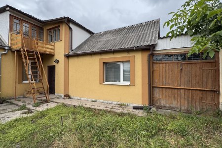 Продаж частини будинку в с. Колоденка, вул. Рівненська